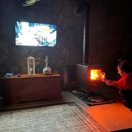 Olympos Ceratonia Dag Evi Chalet