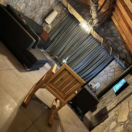 Chalet Olympos Ceratonia Dag Evi *